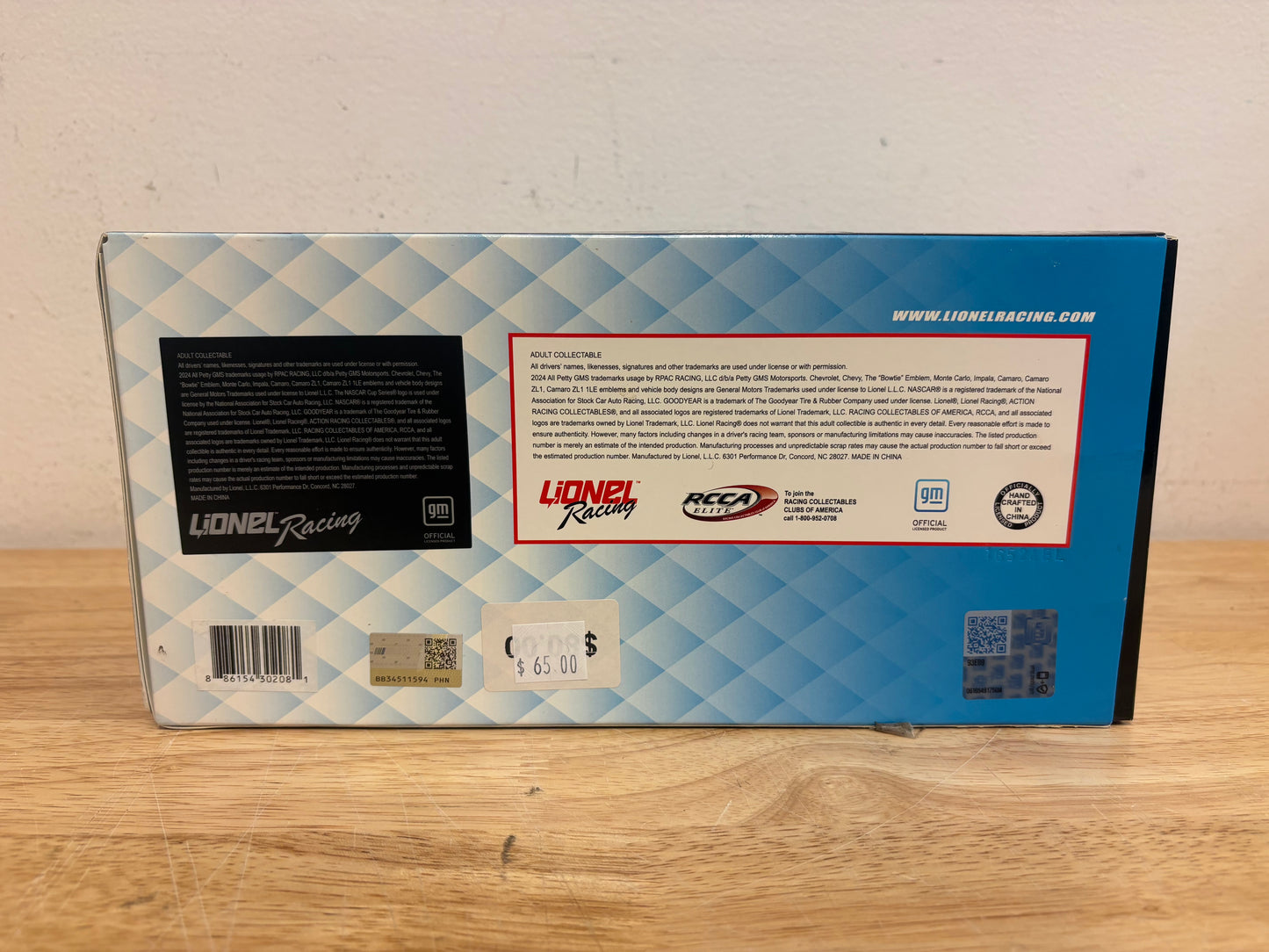 Action Racing Collectables 1:24 Petty Family 75th Anniversary 2024 Camaro ZL1 Diamond Finish 1 of 504 (Damaged Box)