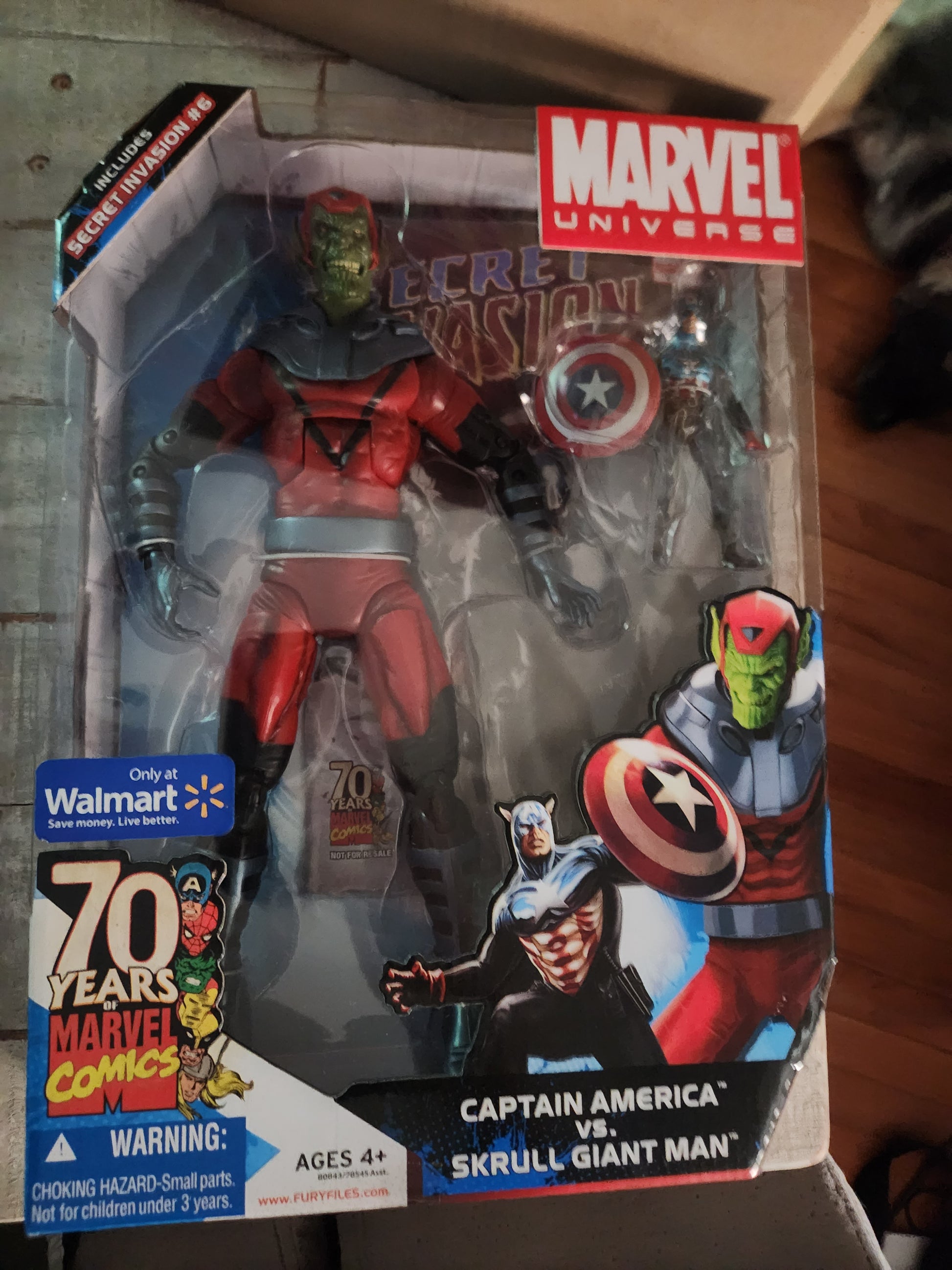 Marvel Universe Captain America vs Skrull Giant Man Walmart