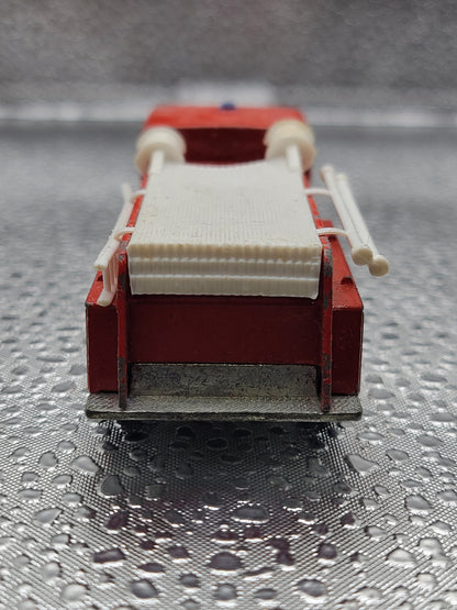 Lesney Matchbox No. 29 Fire Pumper Truck Made in England (Very good condition, slight paint chipping, See pictures) - House of Cars Virginia