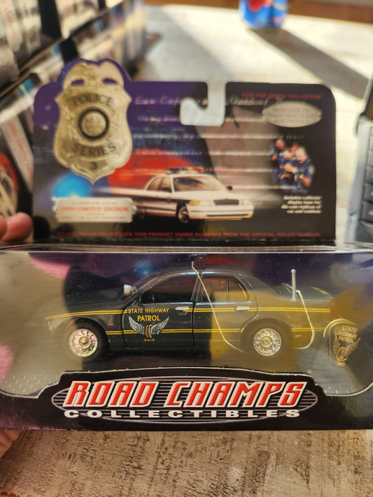 Road Champs 1999 Ohio State Trooper Ford Crown Vic Police Car 1/43 - House of Cars Virginia