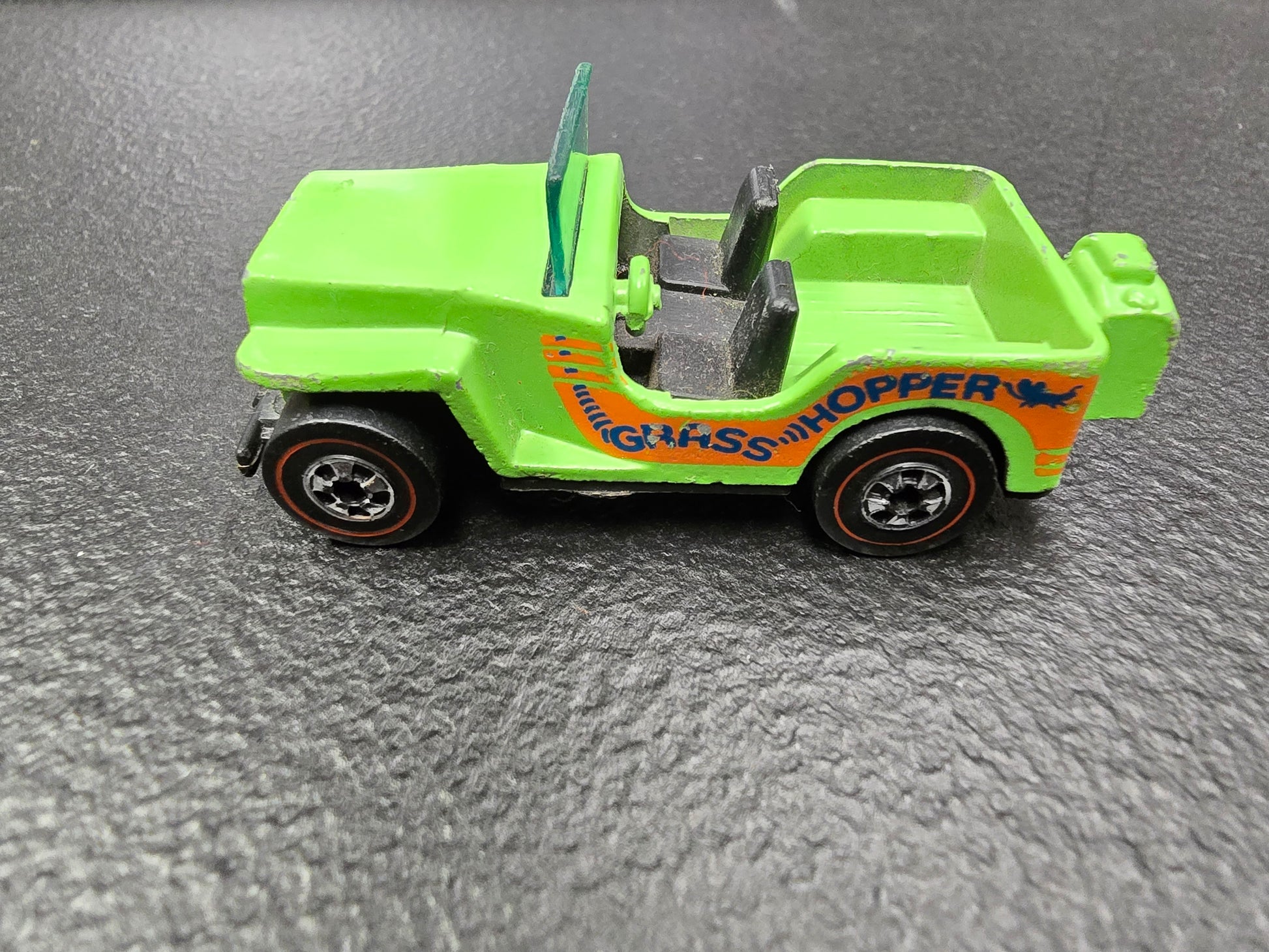 Hot Wheels Vintage Redline Grass Hopper Enamel Light Green Hong Kong HK 1975