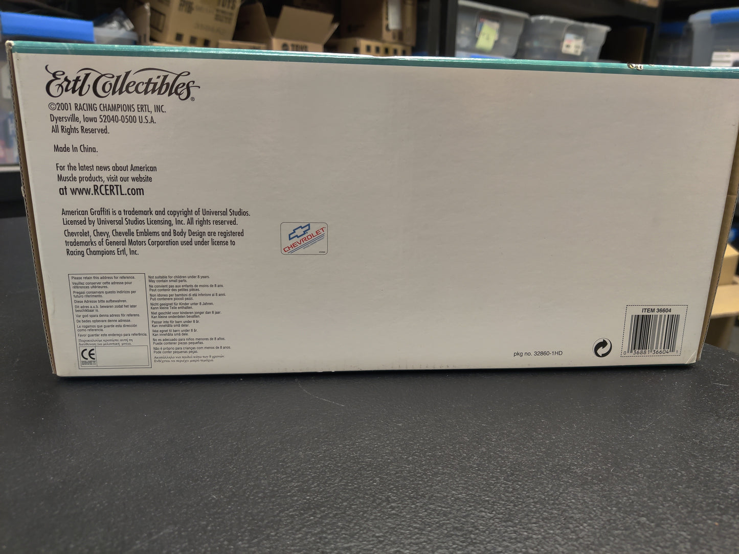 1.18 American Graffiti 1962 Chevy Corvette 