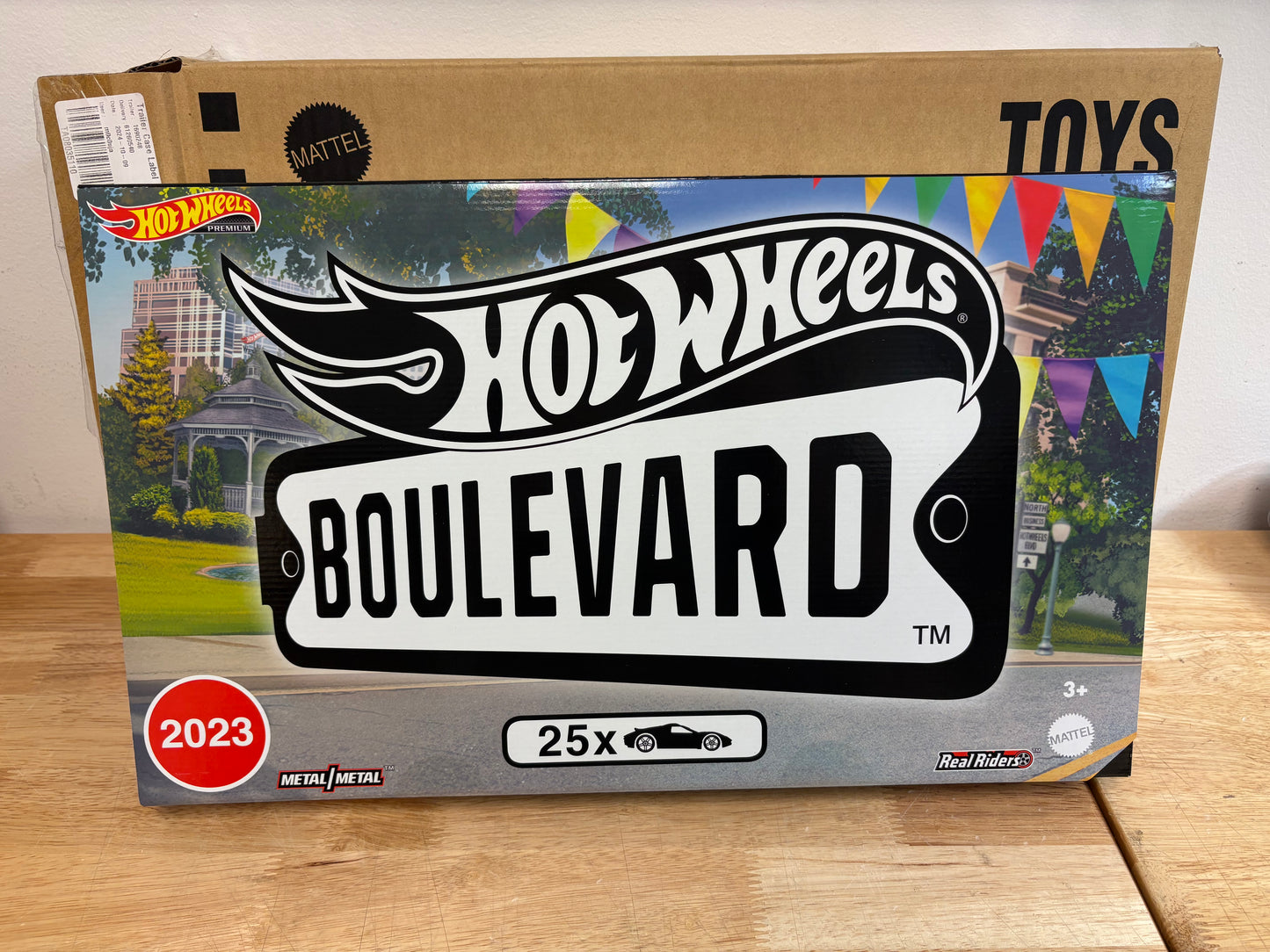 Hot Wheels 2023 Boulevard 25 Car Set w/ Original Shipping Box