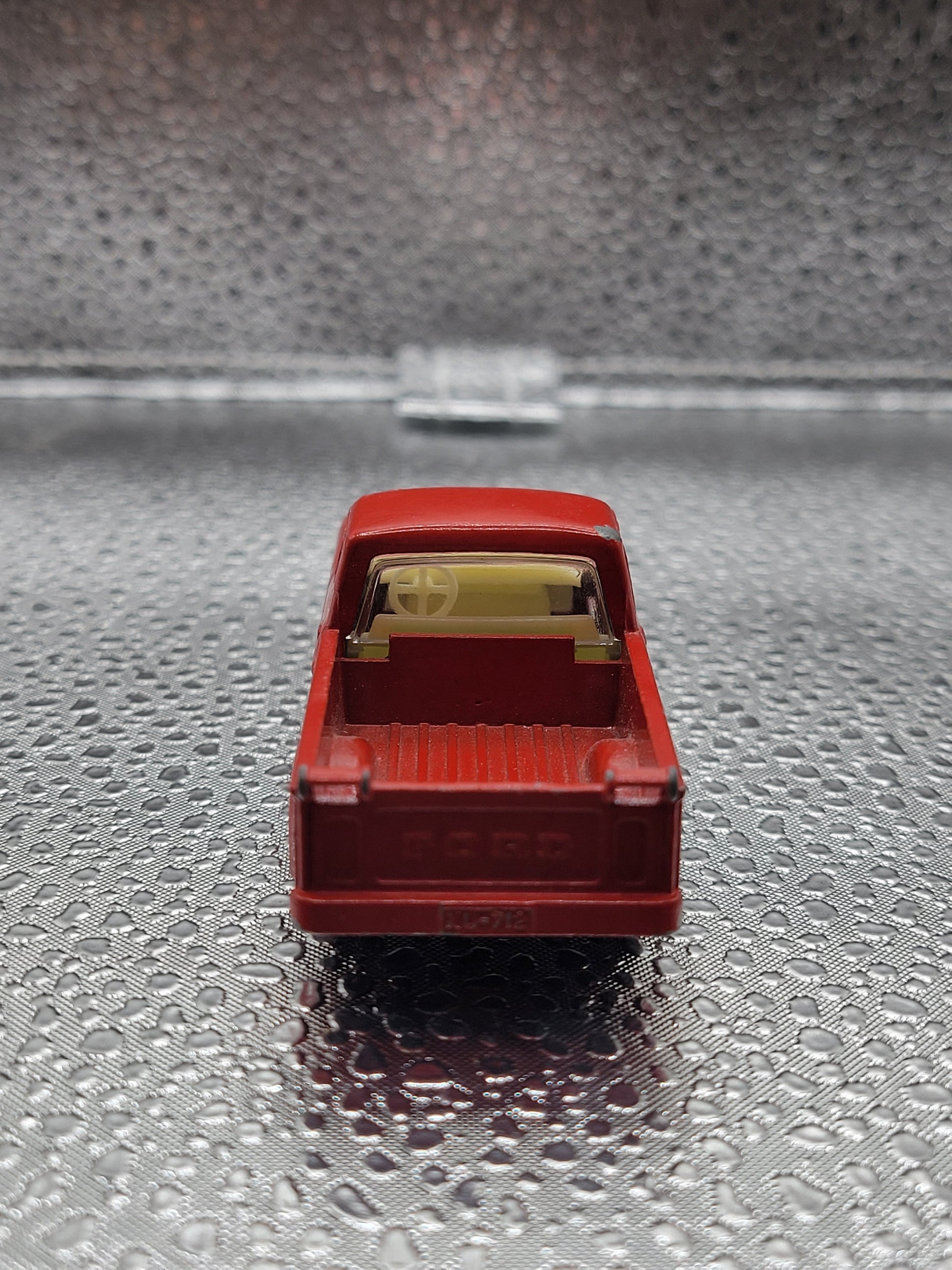 Lesney Matchbox No. 6 Ford Pick-up (No camper top, Very good condition car, slight paint chips, see pictures) - House of Cars Virginia