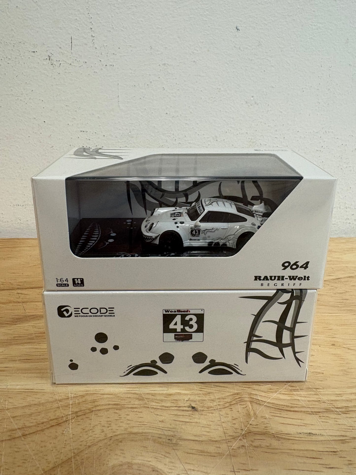 Decode Diecast 1:64 RWB 964 - White Rexy