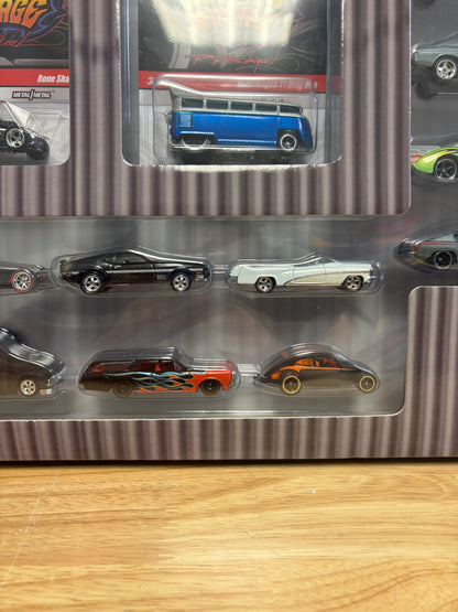 Hot Wheels 2010 Wayne's, Larry's, and Phil's Garage 30-Car Set (See Description)