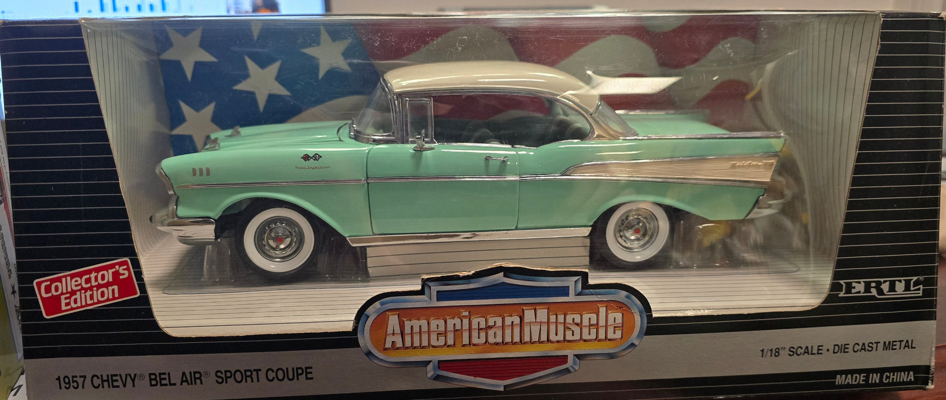 American Muscle collector's edition 1957 Chevy Bel Air Sport Coupe 1/18 - House of Cars Virginia