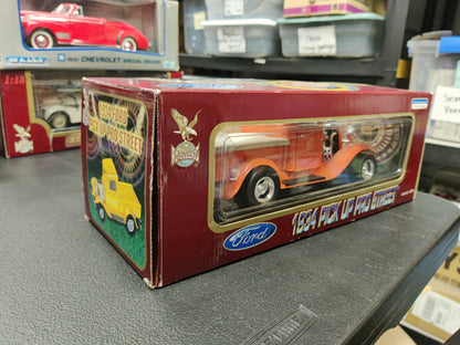 1.18 Road Legends collection die cast metal Ford 1934 Pick Up Pro Street 