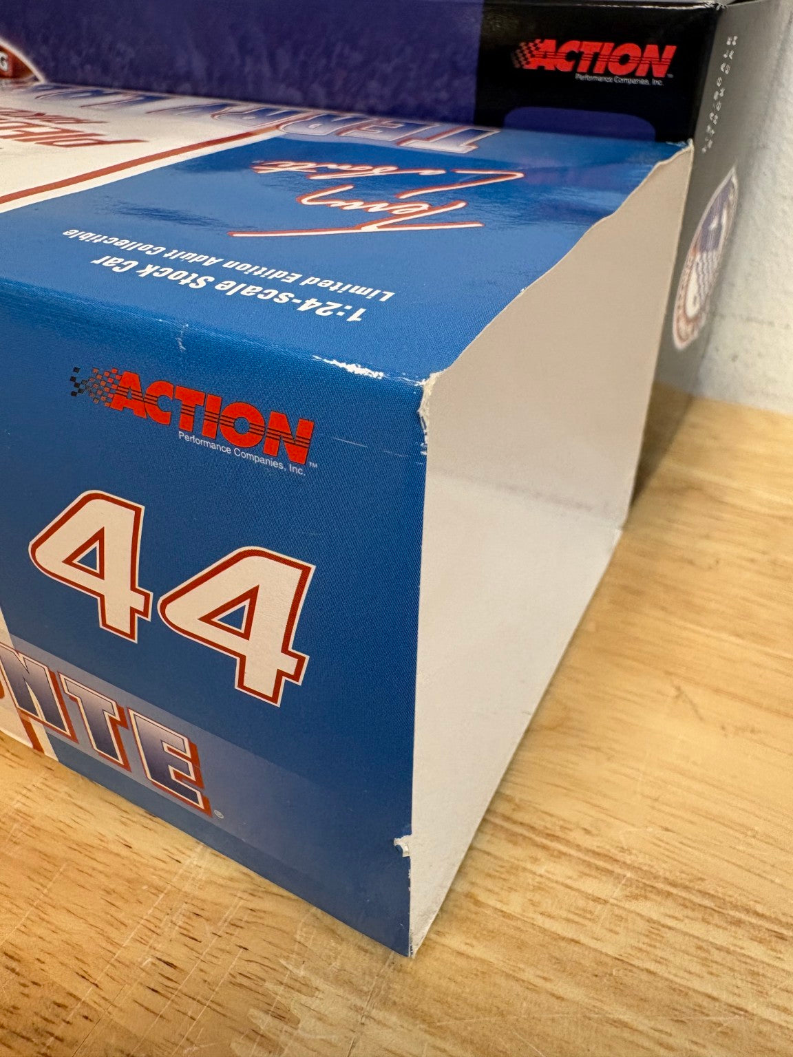 Terry Labonte Piedmont Monte Carlo Action diecast box condition detail