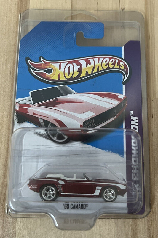 Hot Wheels 2013 Super Treasure Hunt ‘69 Camaro - House of Cars Virginia